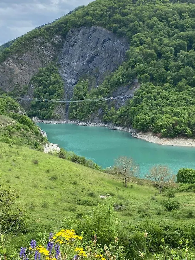 Maison Zen Et Jacuzzi Proche Des Passerelles Himalayennes De Monteynard Vif 0*,  França